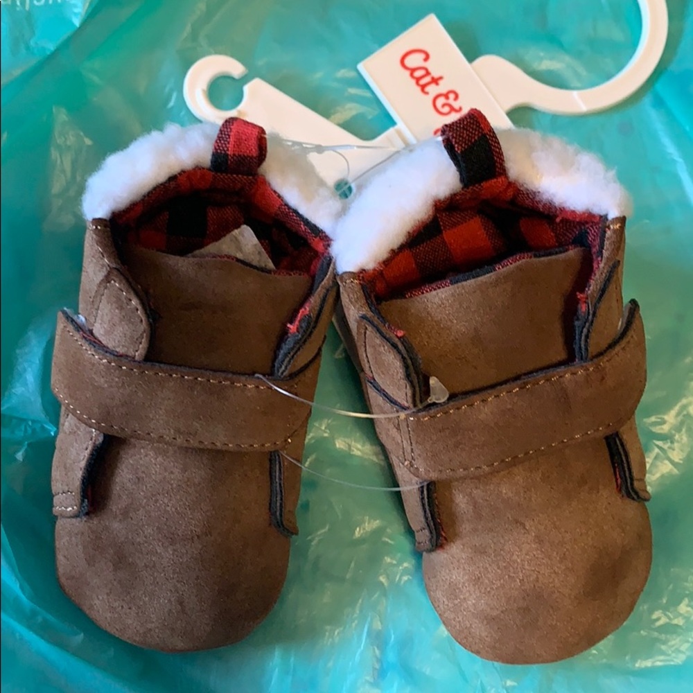Infant suade shoes